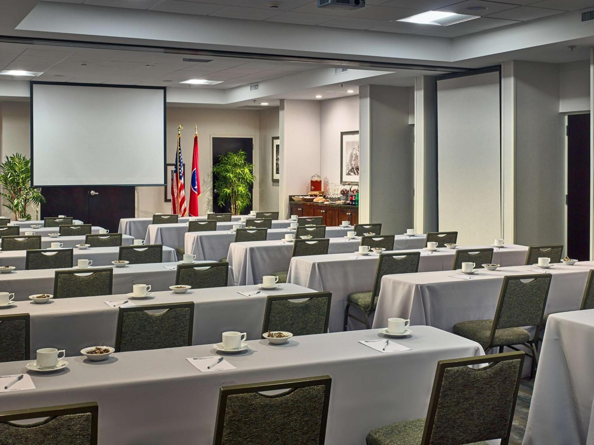 Hilton Garden Inn Gatlinburg Bagian luar foto